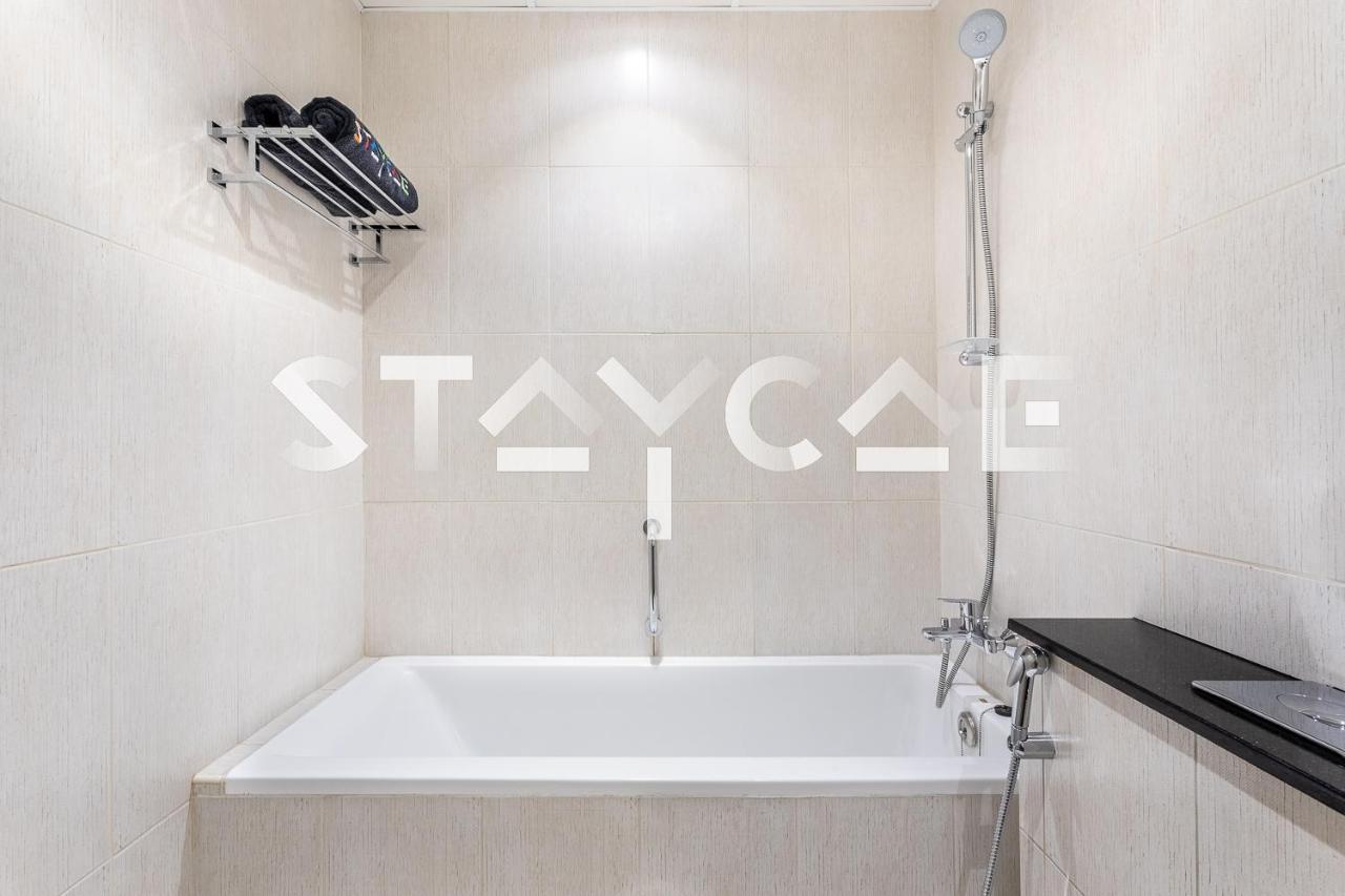 Staycae Holiday Homes - Tower 108 Dubai Exteriör bild